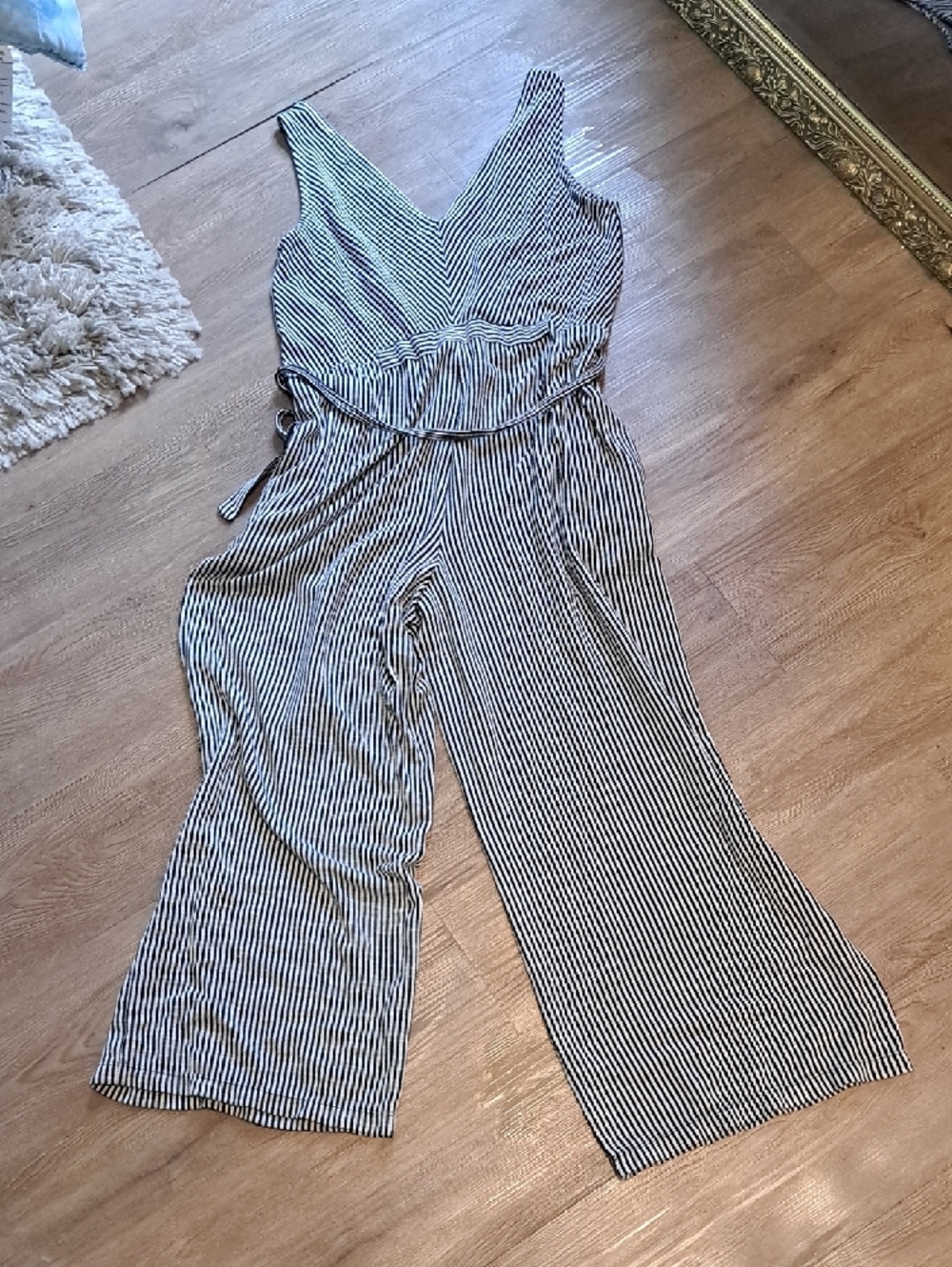 Max Studio Black & White Striped V-Neck Wide-Leg Jumpsuit - Picture 4 of 4
